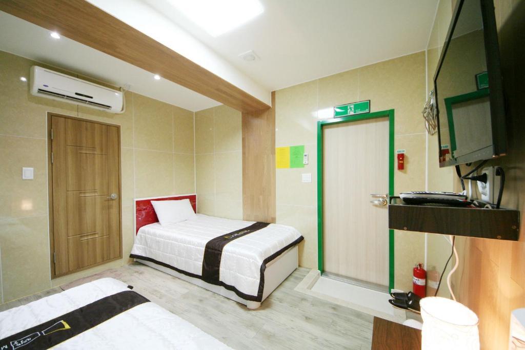 Guesthouse Myeongdong 2 Seul Cameră foto
